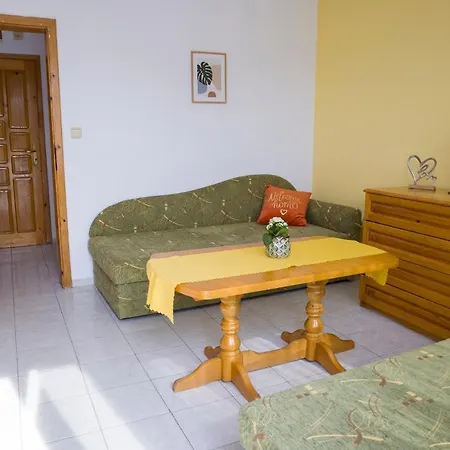 Dom Panorama-apartmany Chantall منزل للإقامة